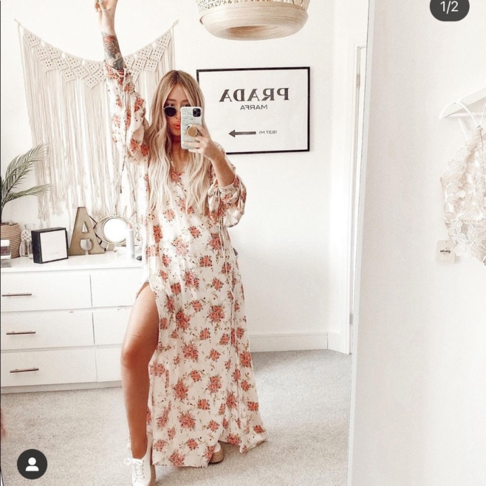 MANGO rushed maxi floral dress bloggers favorite zara competitor brand - Picture 13 of 16